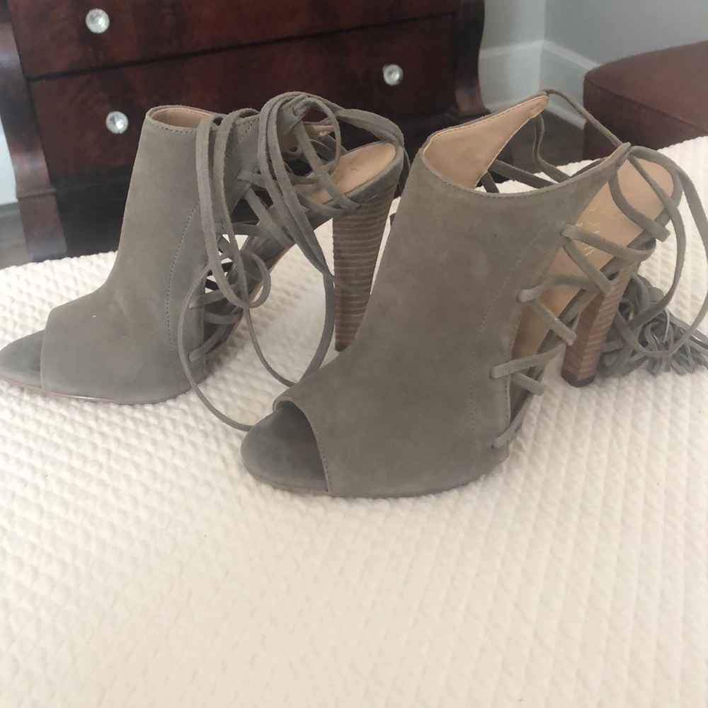 Banana Republic heels